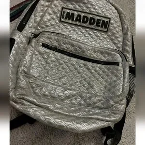Steve Madden Black and Silver Stoned Women\'s Backpack Steve Madden | Bags | Steve Madden Quilted Silver Black  main image 4
